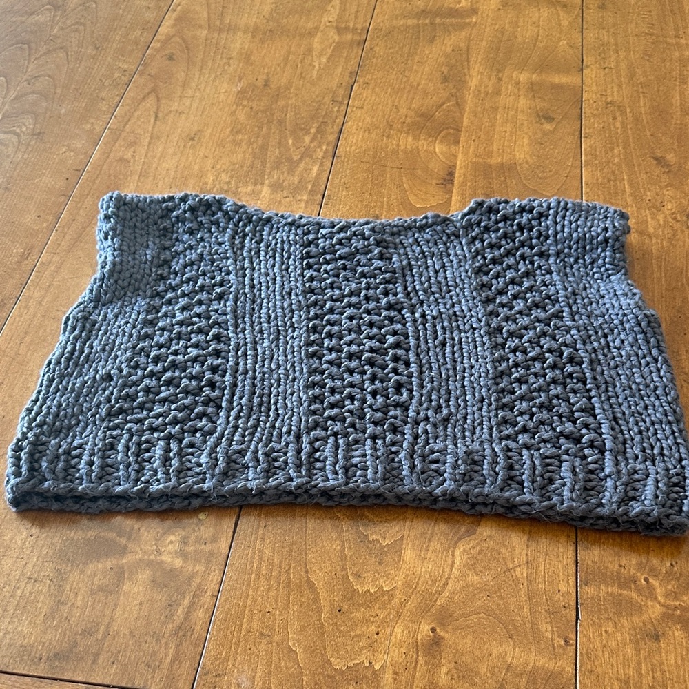 Gray Knitted Tube Top